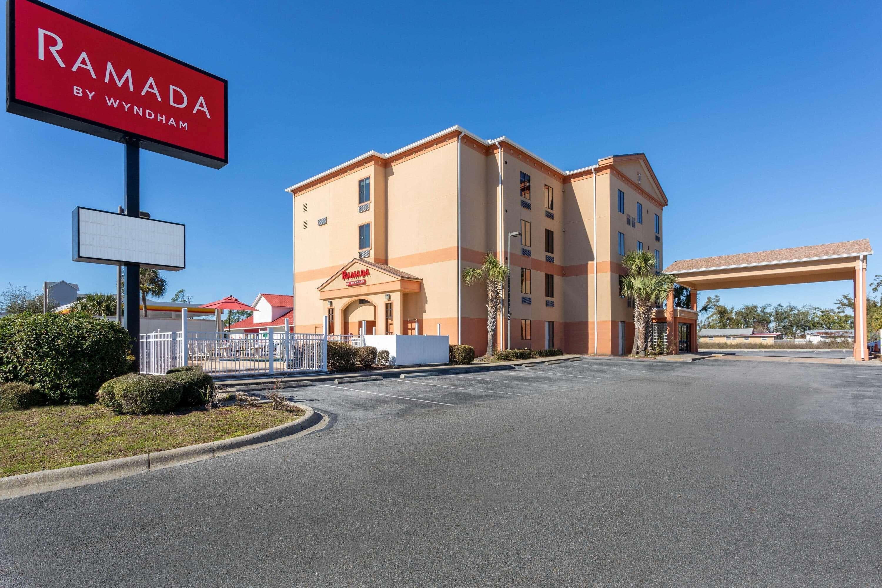 6 Smart Beach Hotels Near Truesdell Park Worth Booking