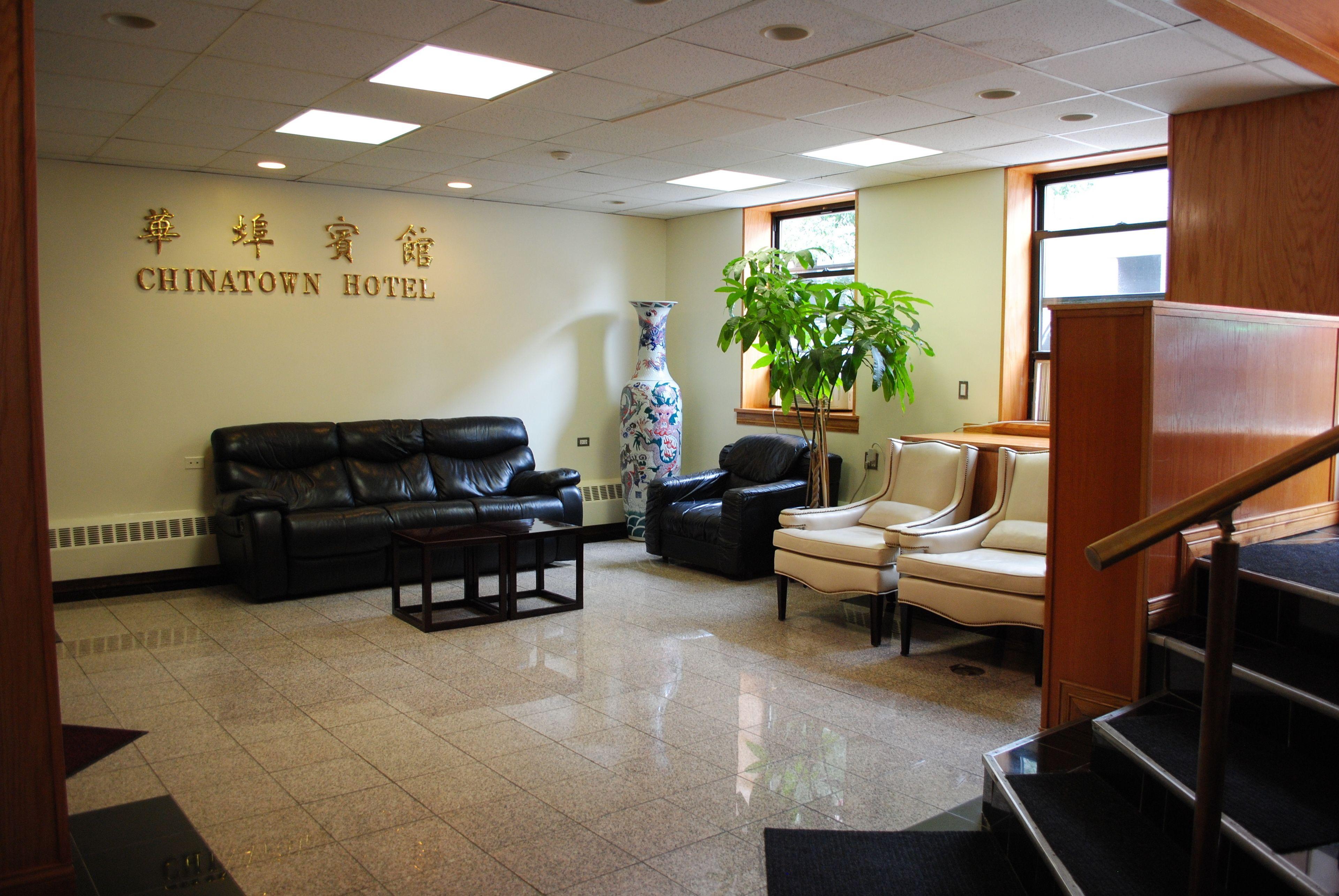 4 Budget Hotels Near Intuit Chicago for Smart Travelers