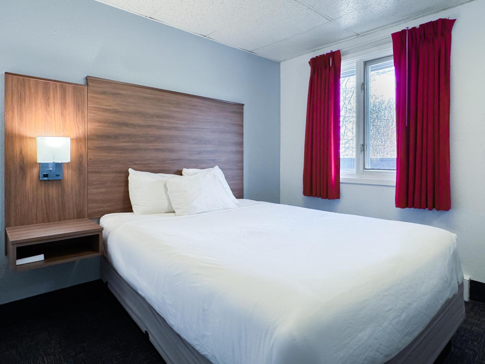 12 Airport Hotels in Alaska That Make Layovers & Transfers Easy