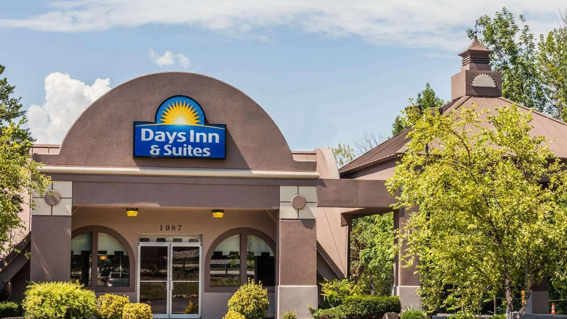 4 Budget Hotels Near UK Chandler Hospital Worth Booking