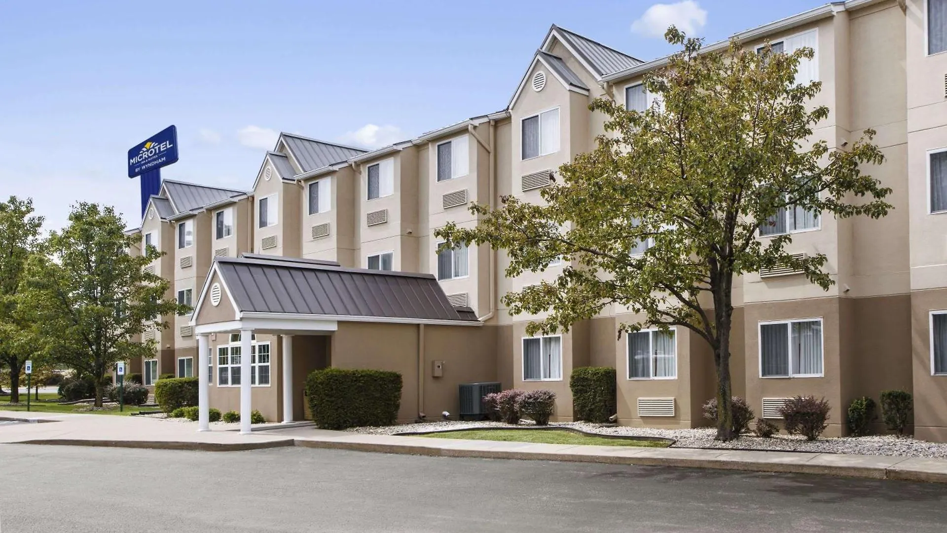 7 Cheap Hotels Near E P Tom Sawyer State Park for Easy Access
