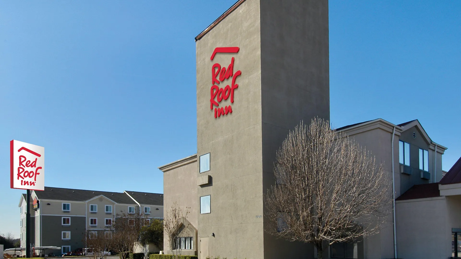 5 Affordable 2-Star Hotels Close to Austin's Park and Pizza