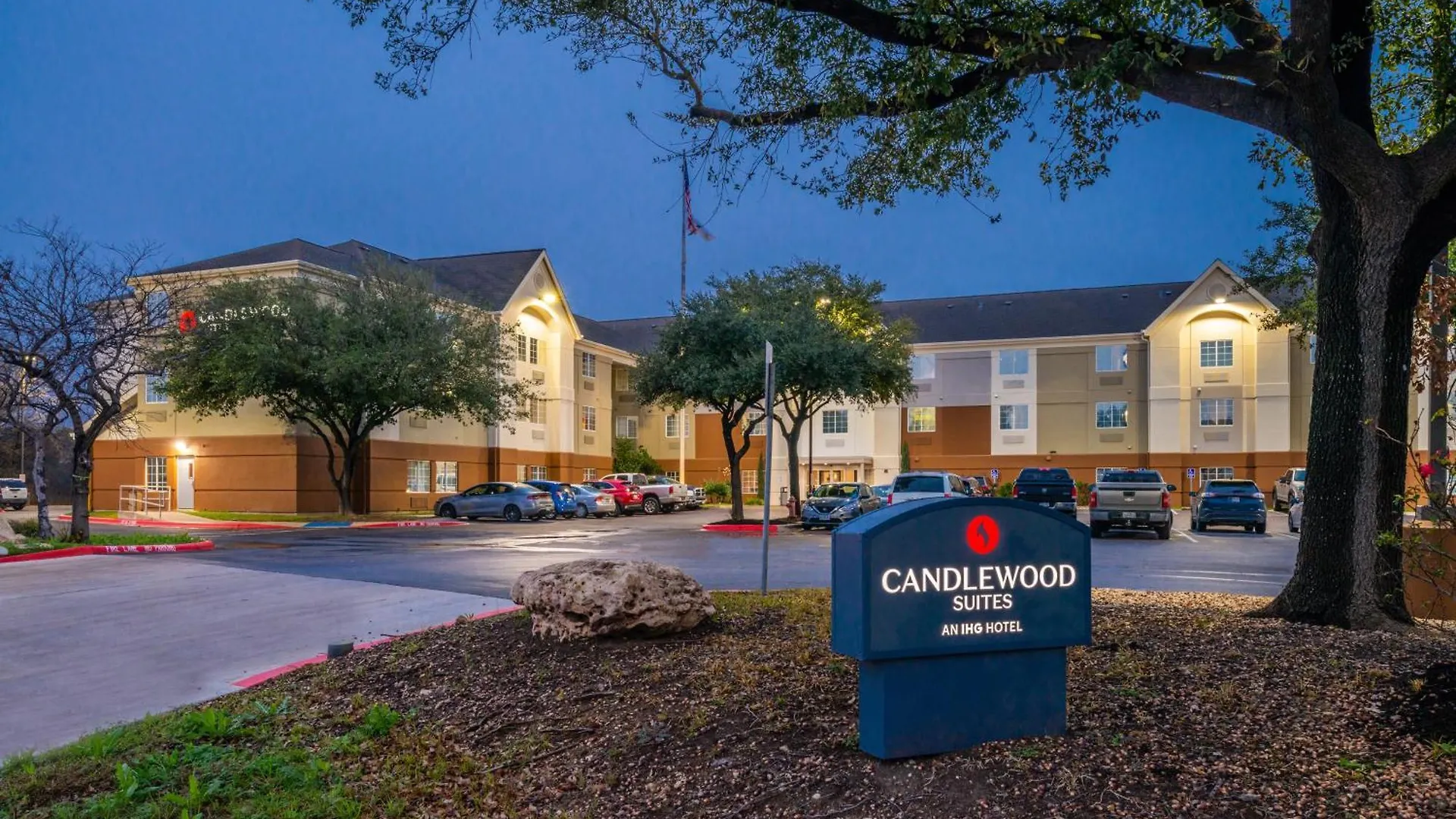 5 Budget Hotels Near RRISD Athletic Complex With Easy Access