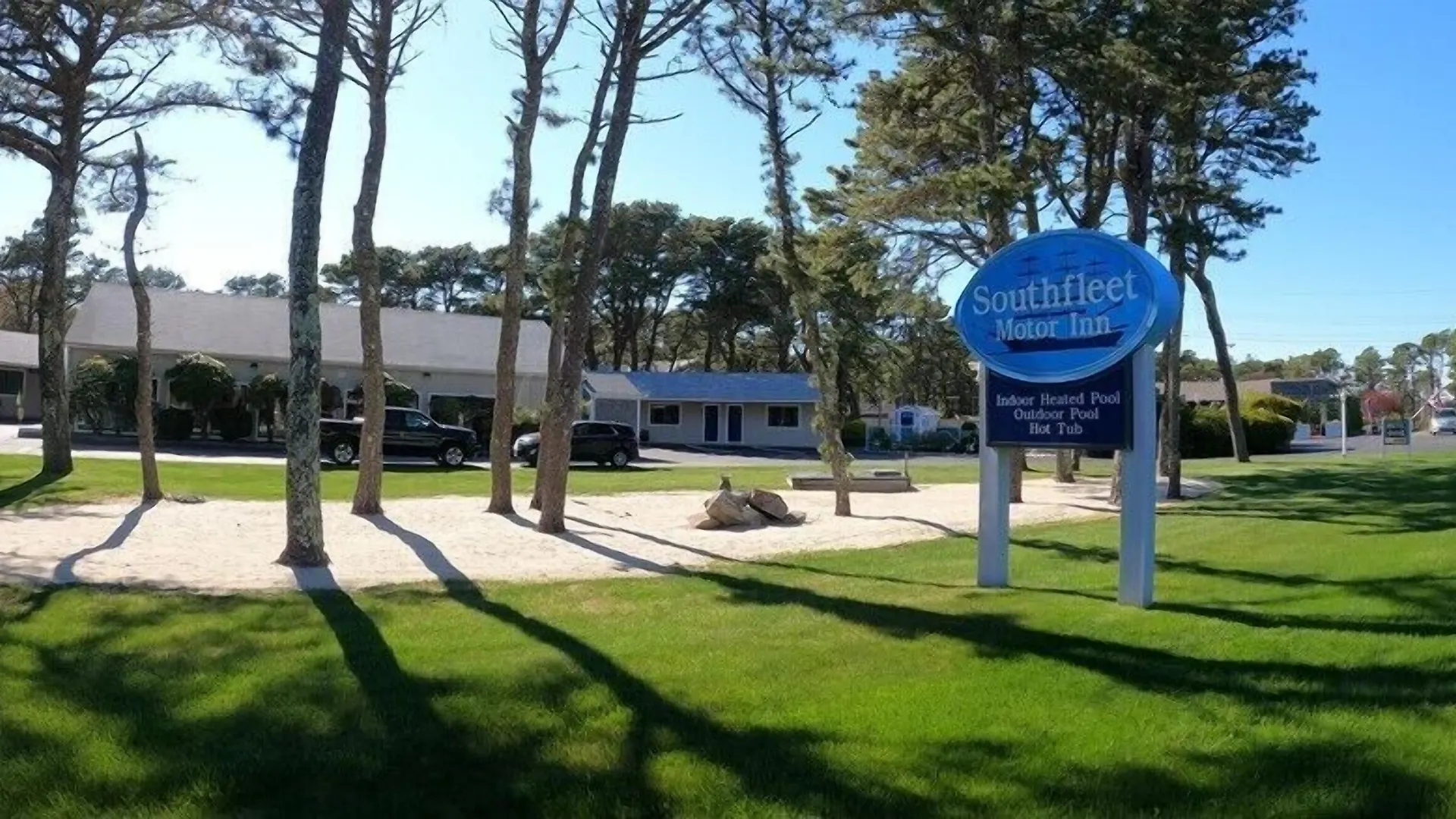 4 Family-Friendly Hotels in Cape Cod Worth Booking